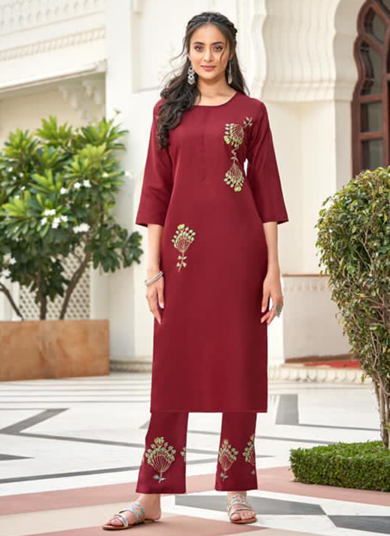 Women Cotton Straight Solid Long Kurti With Pant