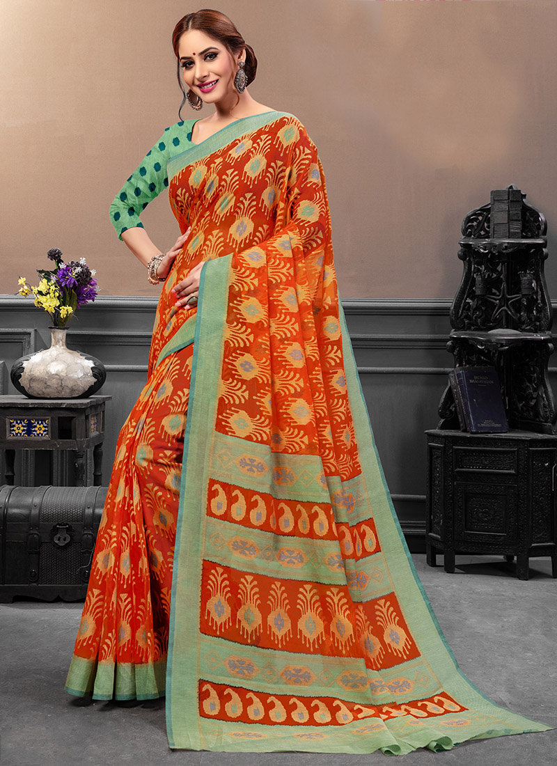 EMERALD GREEN AND RED BRASSO PRINT SAREE WITH EMBROIDERED BLOUSE – Zari  Banaras