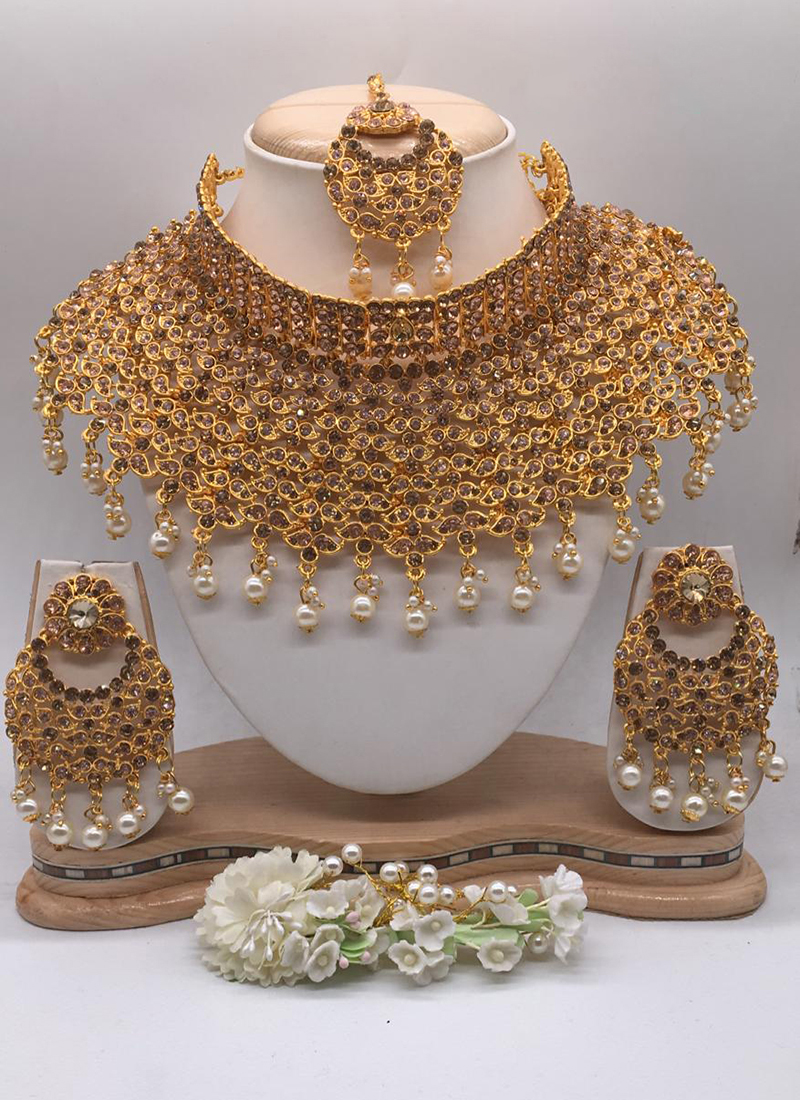 New Heavy Designer Chokar Style Stylish Necklace Set Wholesale