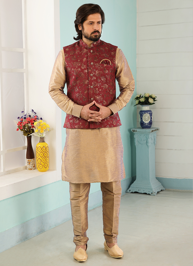 25 Latest Kurta Pajama Designs with Jacket That Suits Any Occasion | Gents  kurta design, Kurta pajama men, Gents kurta