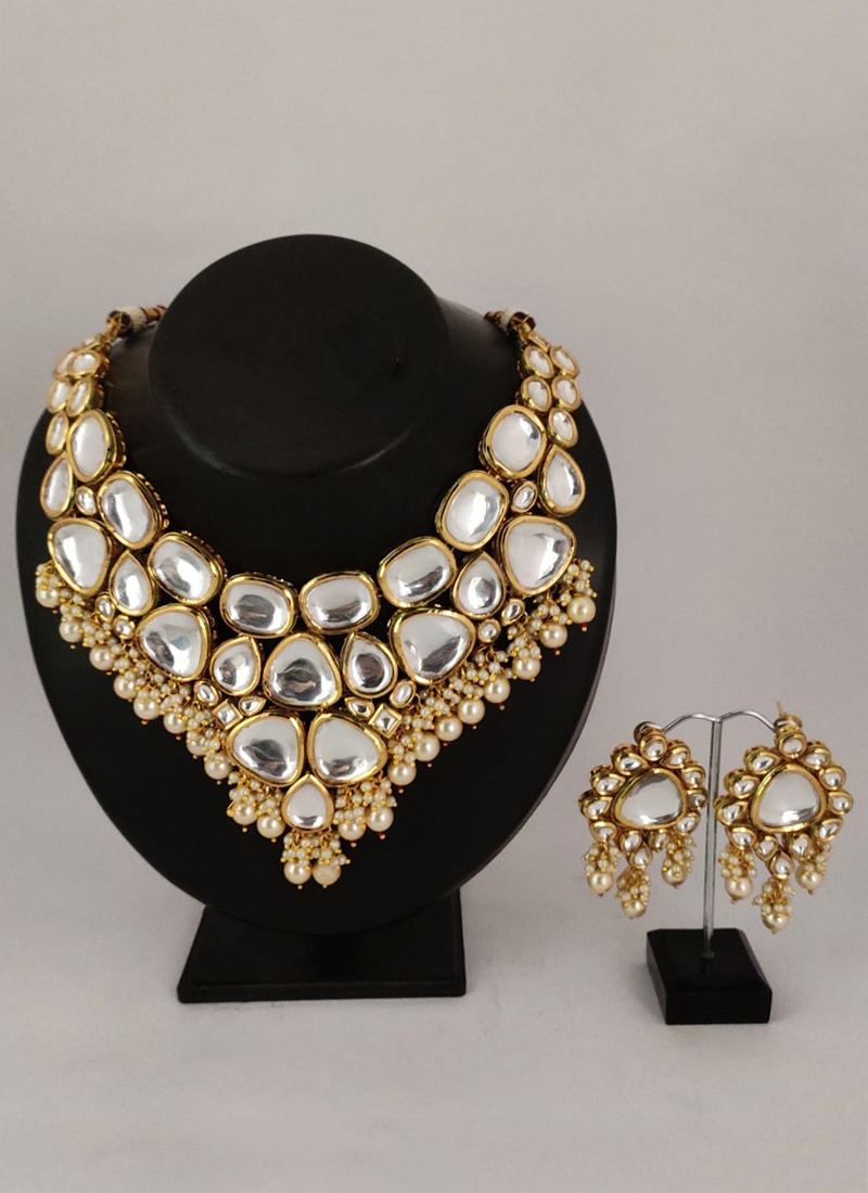 heavy kundan necklace set