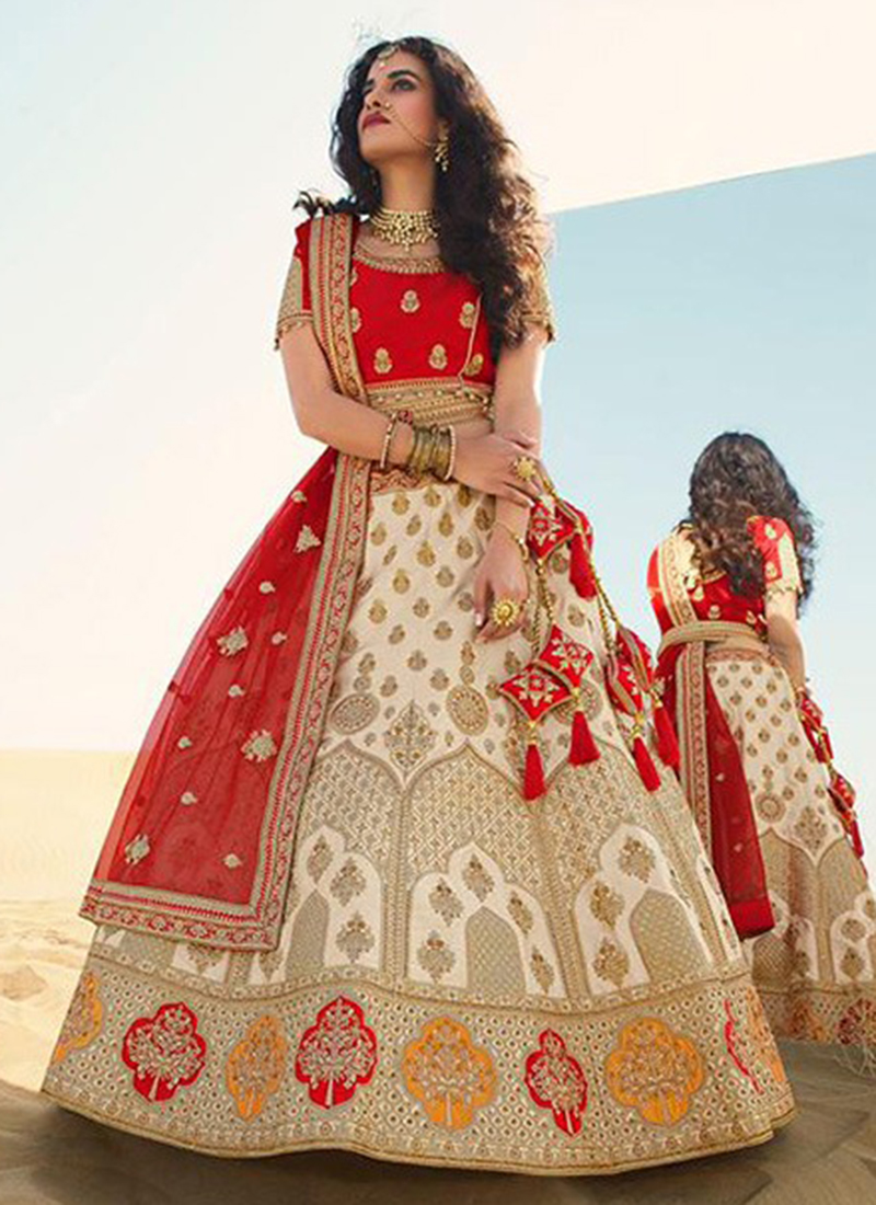 White Lehenga Bridal Look 2024