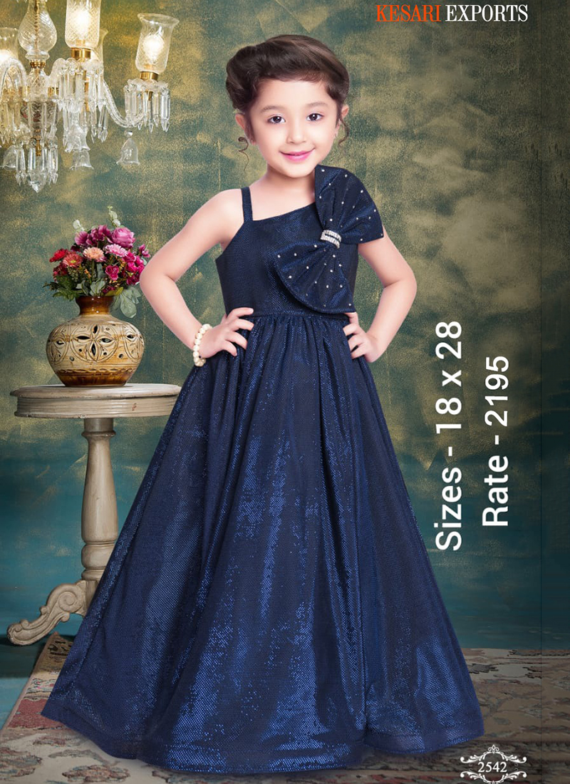 An 8YearOld Wore a Bejeweled Ball Gown for School Pictures