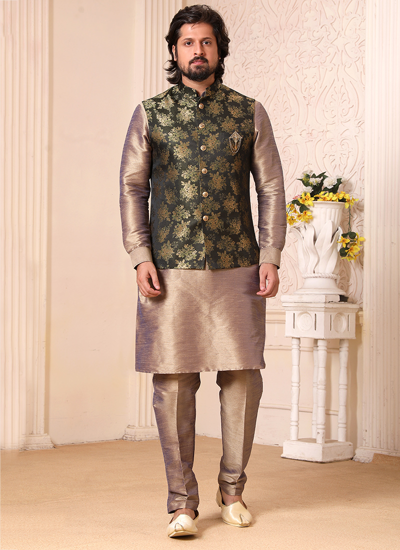 Pink Kurta Art Embroidered Banarasi Silk Aligadhi Pant main image 0