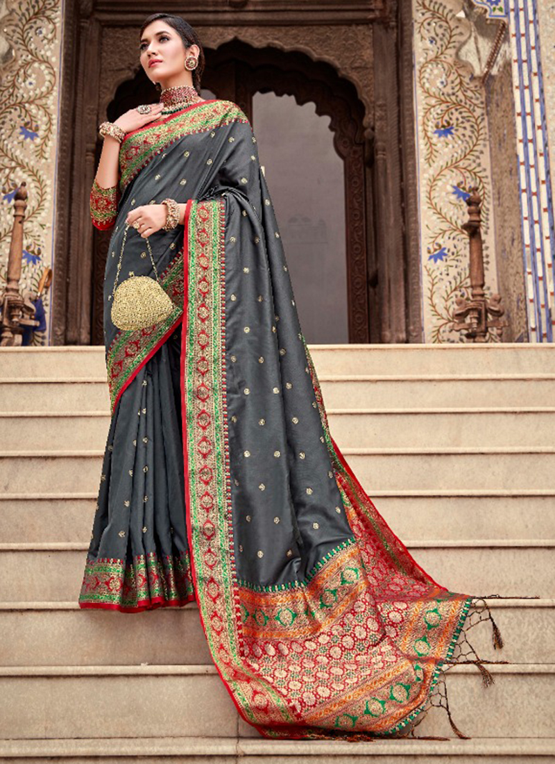 Buy Esha Gupta Beautiful Green Georgette Embroidered Party Wear Saree With  Silk Blouse at best price - Gitanjali Fashions