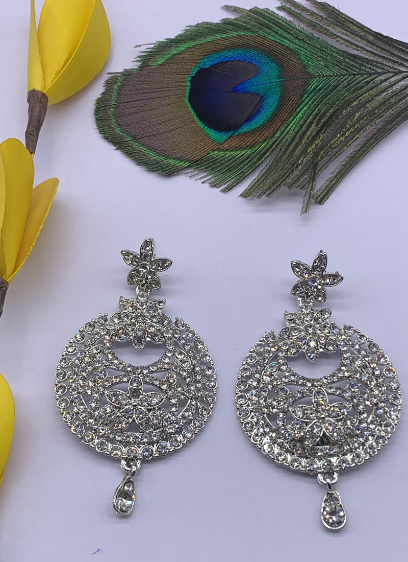 5 Ways To Accessorise Pongal Traditional Wear With Jewellery - KALKI Fashion  Blog