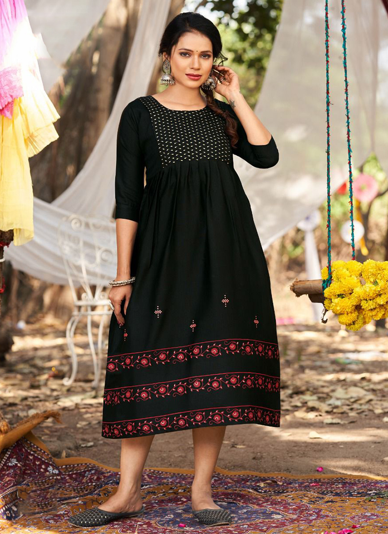 Kurti Reyon with Attractive Foil Work Slim Fit Dress & Perfect Look For  Stylish Women - Goodsdream