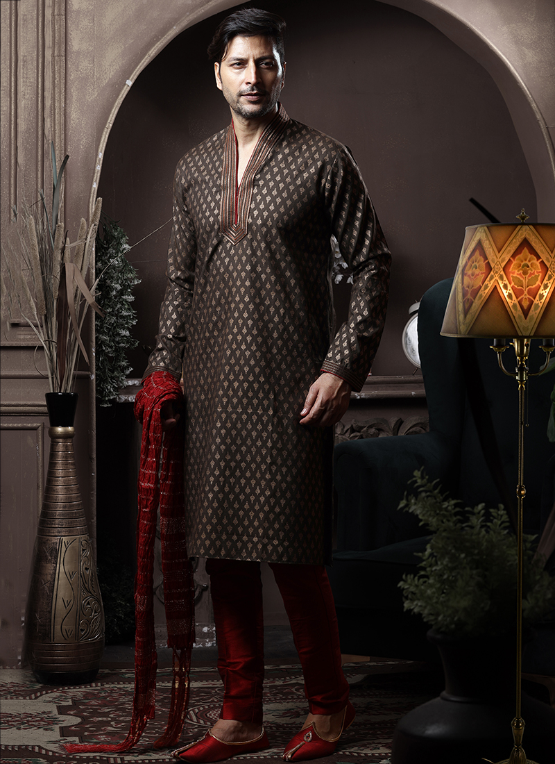 Mehndi Kurta Designs 2017 For Men In Red Color | Mens kurta designs, Kurta  designs, Waistcoat designs