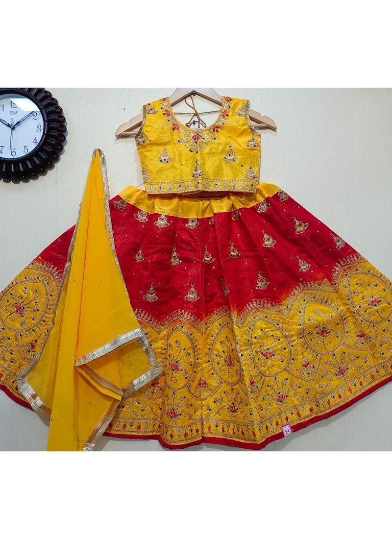 Yellow Lehenga Cholis - Buy Yellow Lehenga Cholis Online at Best Prices In  India | Flipkart.com