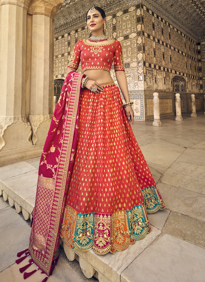 Shop beautiful wedding lehenga online. | Indian bridal lehenga, Bridal  lehenga choli, Bridal lehenga