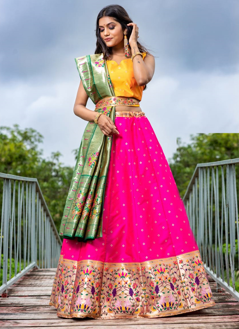 Bollywood Replica Lehengas in India | Latest Designer Collection