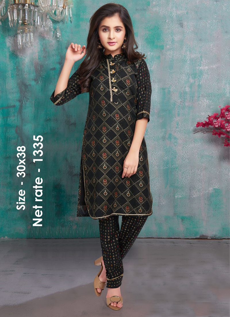 Ladies Ajrak Print Kurti Pant Set at Rs470Piece in jetpur offer by colors  collection