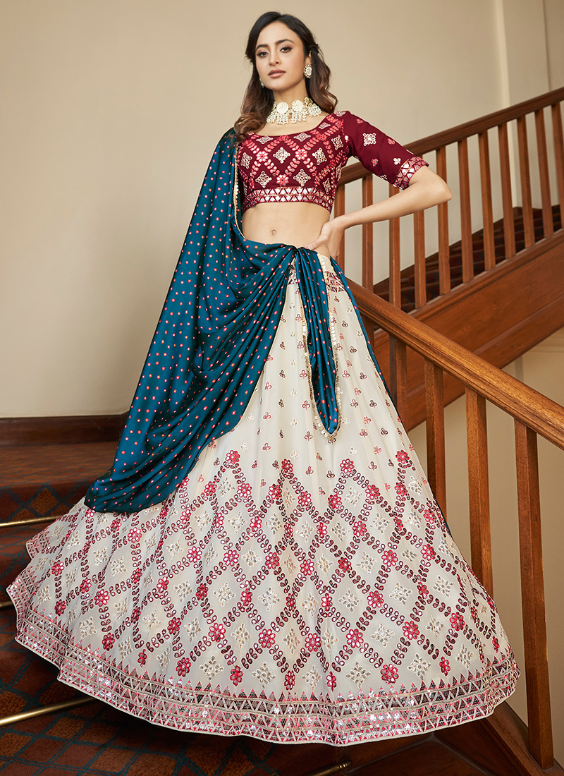 Designer lehengas Wholesaler from Surat #Supplier #exporter #Surat #India  #Designerlehengas #Ghagra… | Indian women fashion, Bridal lehenga online,  Bollywood dress