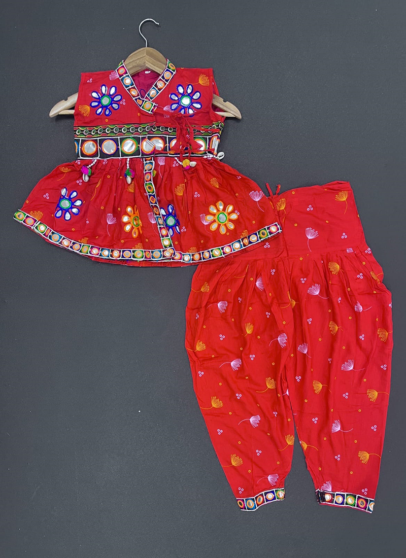 mesmora kathputli female kedia and tulip pants wholesale catalogue | Aarvee  Creation | Mesmora Kathputli Female Kedia And Tulip Pants Wholesale  Catalogue.Mesmora Presents Most Awaited Tribal Collection which brings most  traditional art