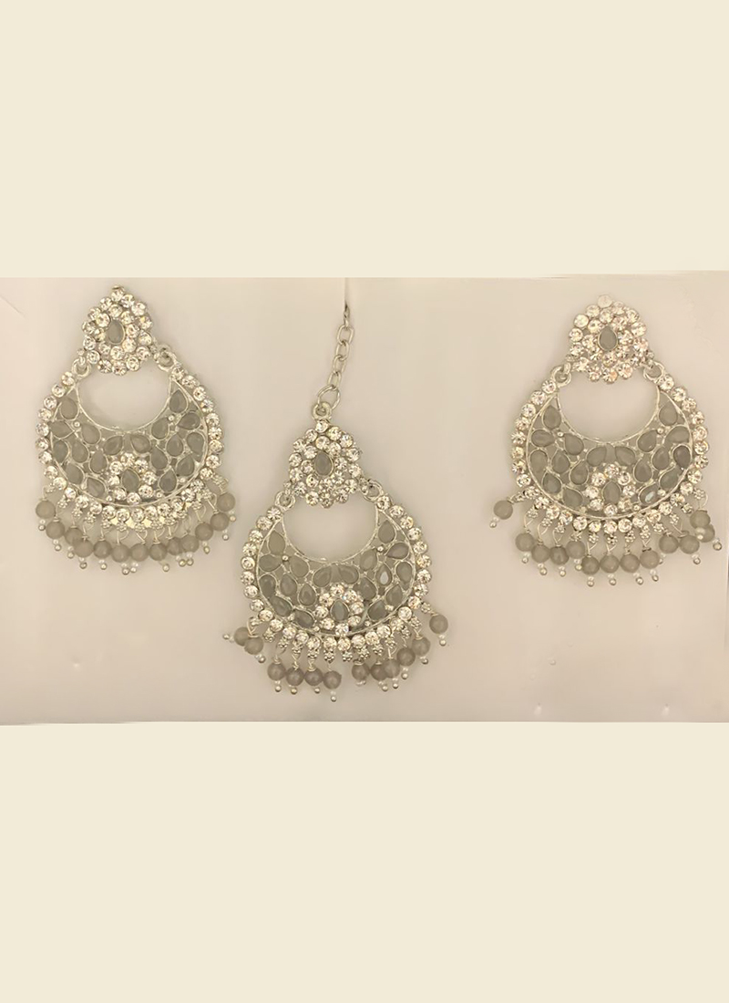 Rubans Silver Plated Polki Drop Earrings With Grey Stone