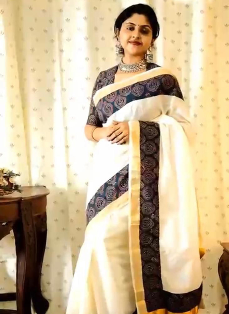 Black & White Jamdani Saree with Traditional Woven Design | Aryavart –  Thearyavart