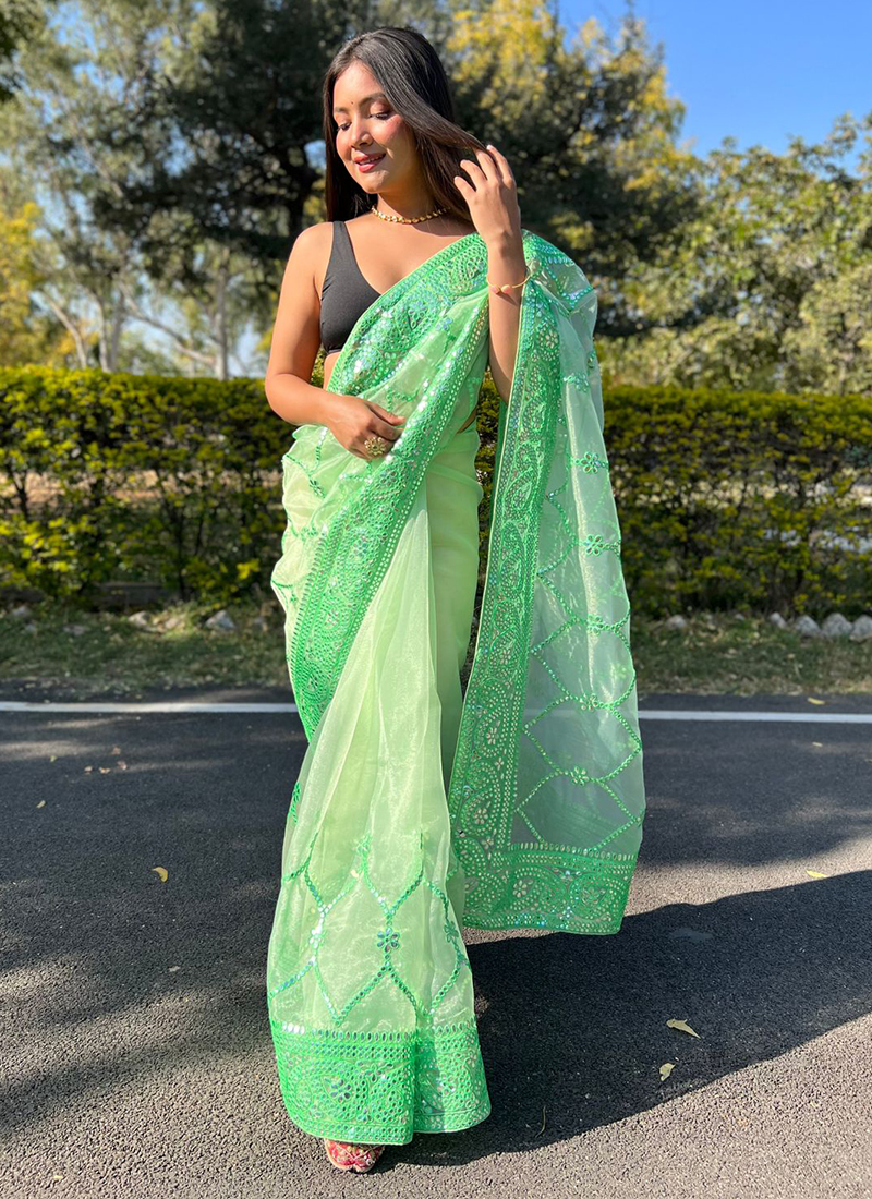 Buy Mint Green Linen Saree online-Karagiri