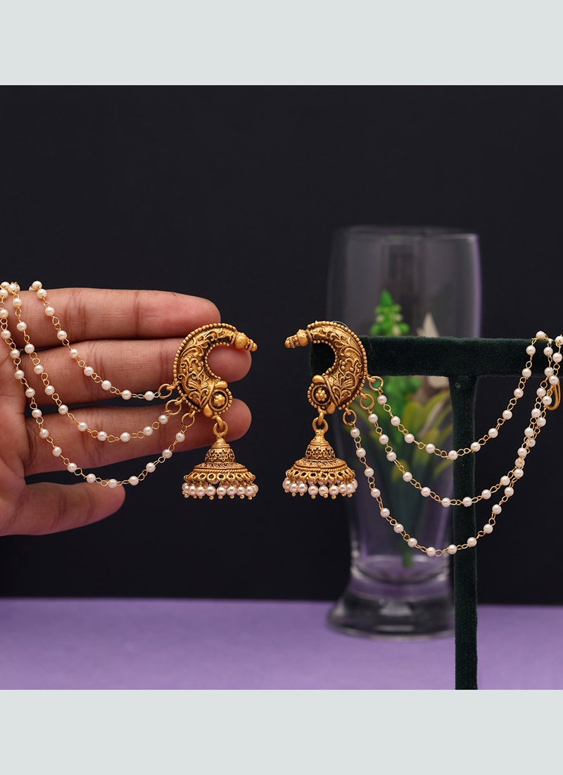 Earrings (इयररिंग)- Upto 50% to 80% OFF on Latest Earrings Designs Online  For Women/Girls at Best Prices In India | Flipkart.com