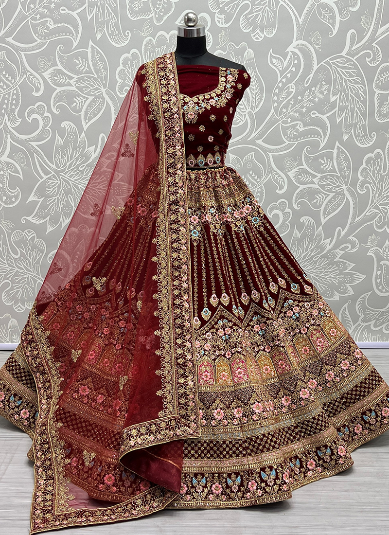 Arohi Designer महिलाओं के लिए साटन सिल्क कढ़ाई सेमी-स्टिच्ड लहंगा चोली, कुम  कुम लाल : Amazon.in: फैशन