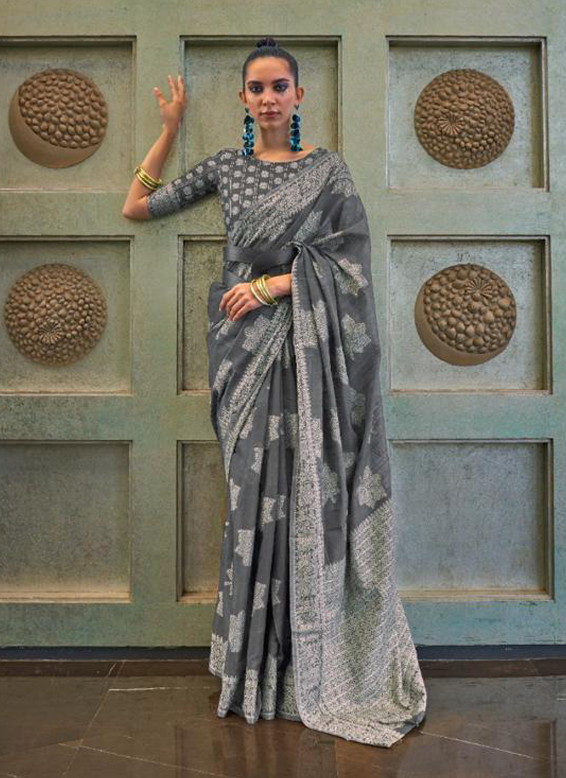 Grey Silk Saree With Blouse 274477