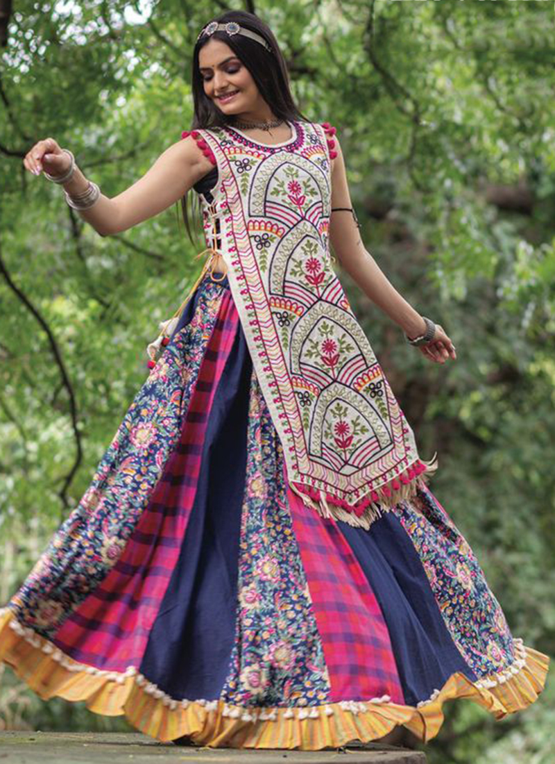 Buy PACU Jaipuri Rajasthani Rayon Anarkali Style Tai Dai Work Kurti (Pack  of 2) Red at Amazon.in