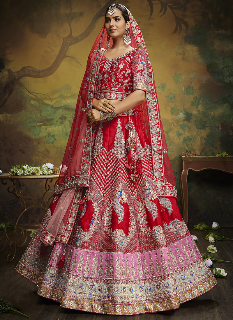 Buy designer lehenga wholesale online in surat market low price