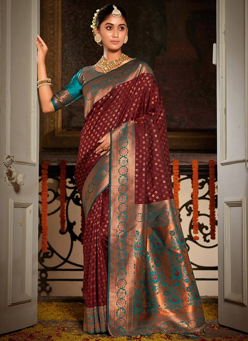 Staggering Maroon Banarasi Silk Saree With Smashing Blouse Piece –  LajreeDesigner