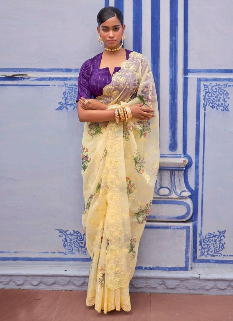 Buy Classy Designer Sarees Online at Best Price on Meesho