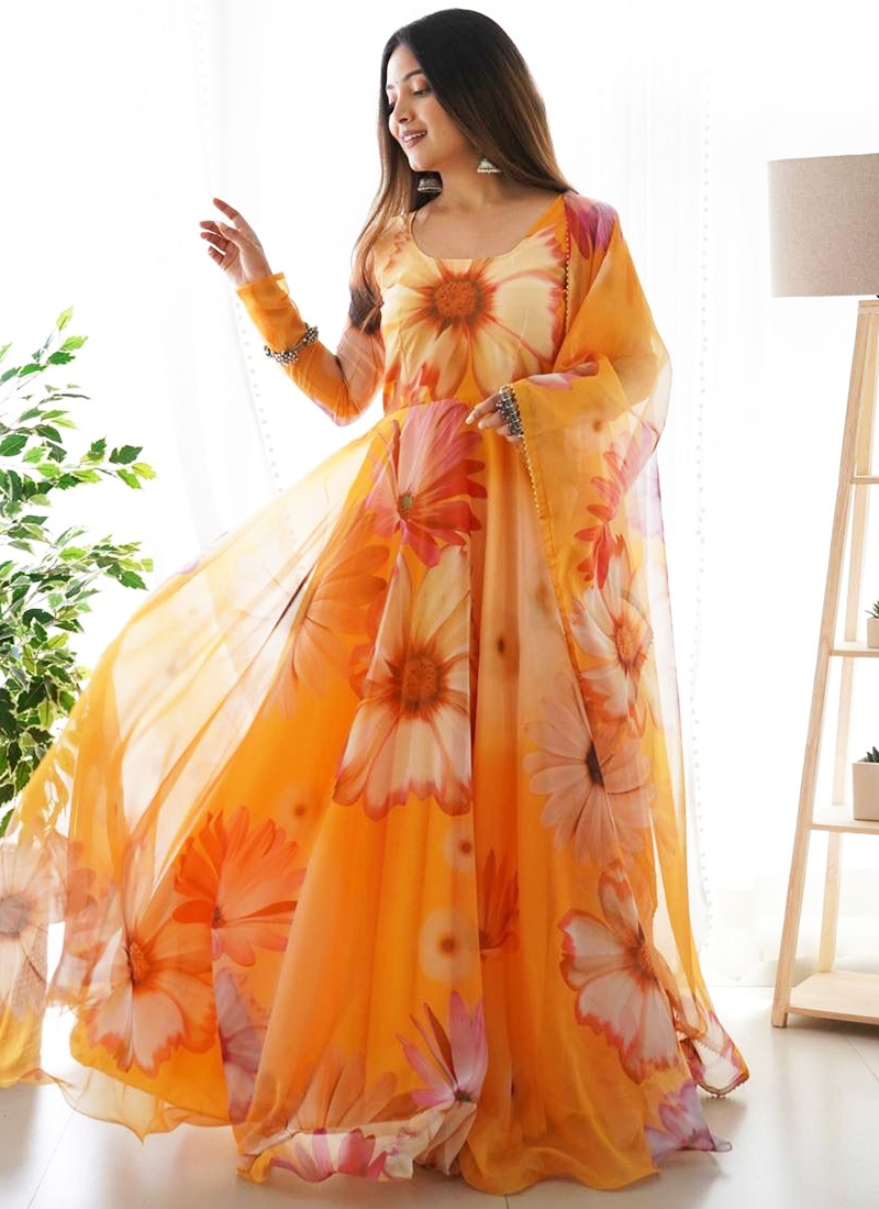 green emerald velvet dress Miss Circle Women Xella Yellow Pleated Chiffon Maxi Dress main image 1