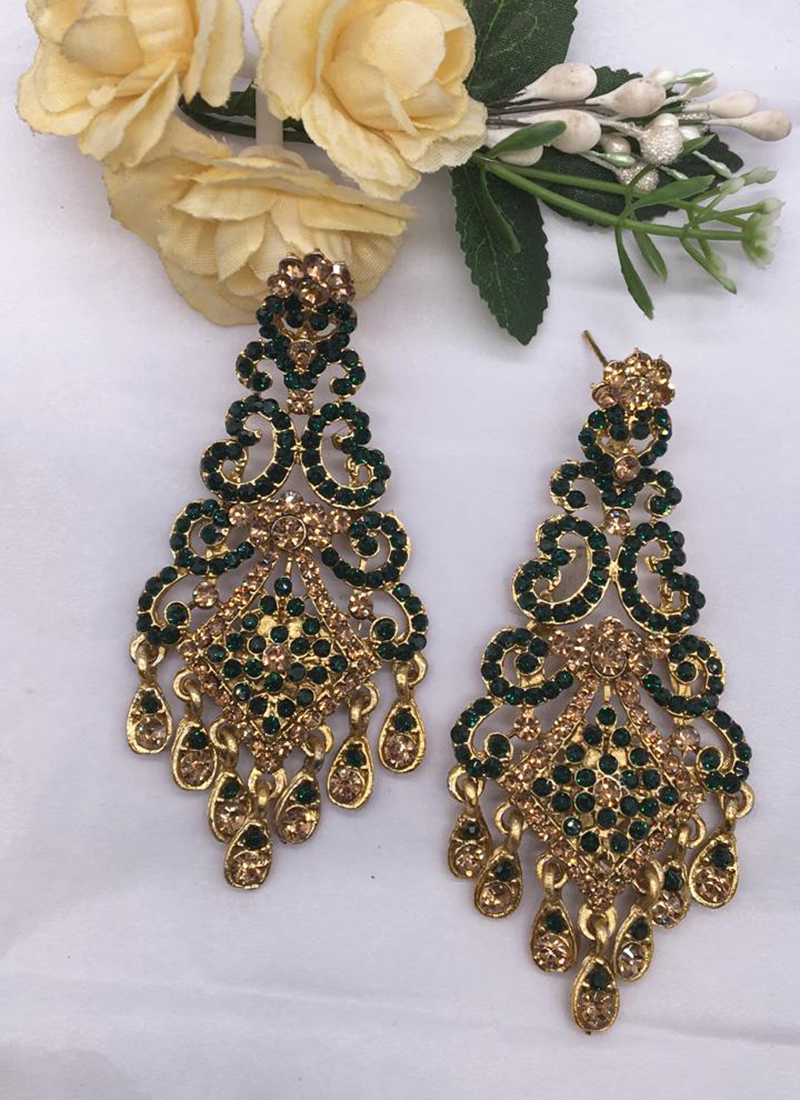 Buy Grand Look Bridal Wear Designer Uncut Diamond Earrings Online