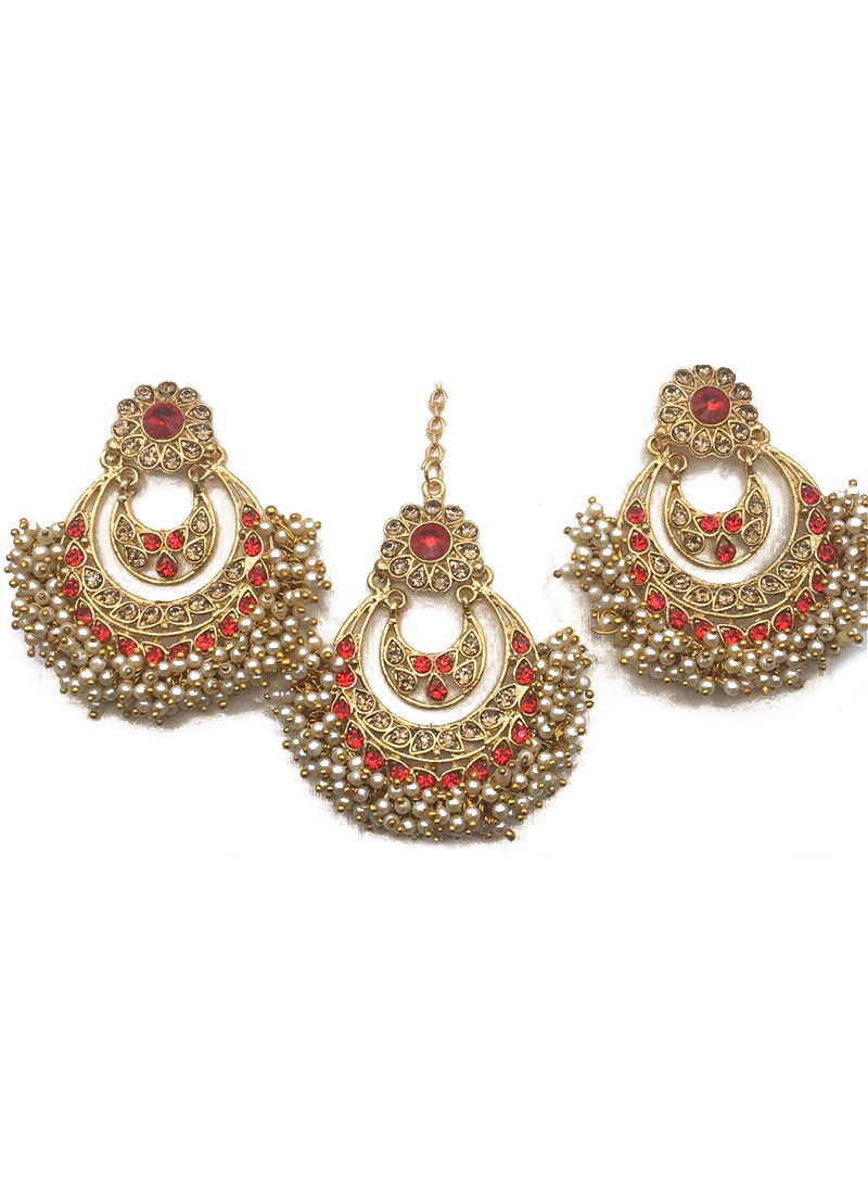 Elite Beautiful Earring With Maang Tikka Party Wear and wedding Wear For  Girls and WomenDesign